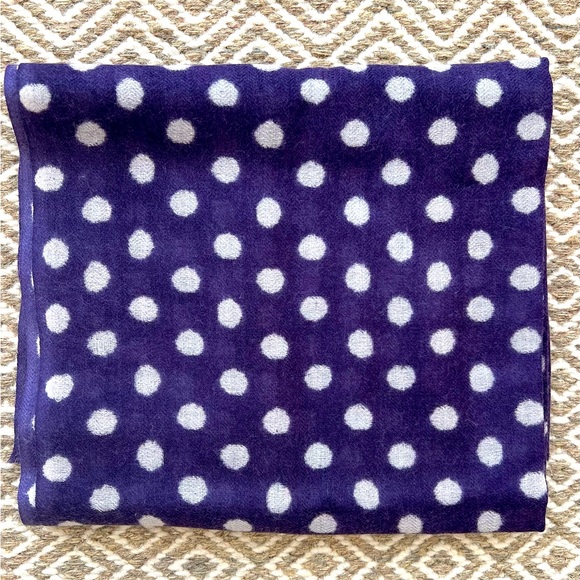 NEW INOUI scarf wool and silk white polka dot in purple - Picture 5 of 8